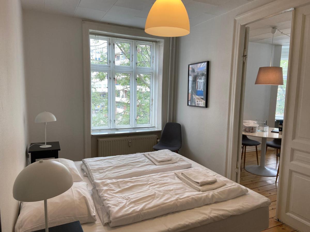 Bright 2-Bedroom Apartment In Elegant Osterbro Copenhaga Exterior foto